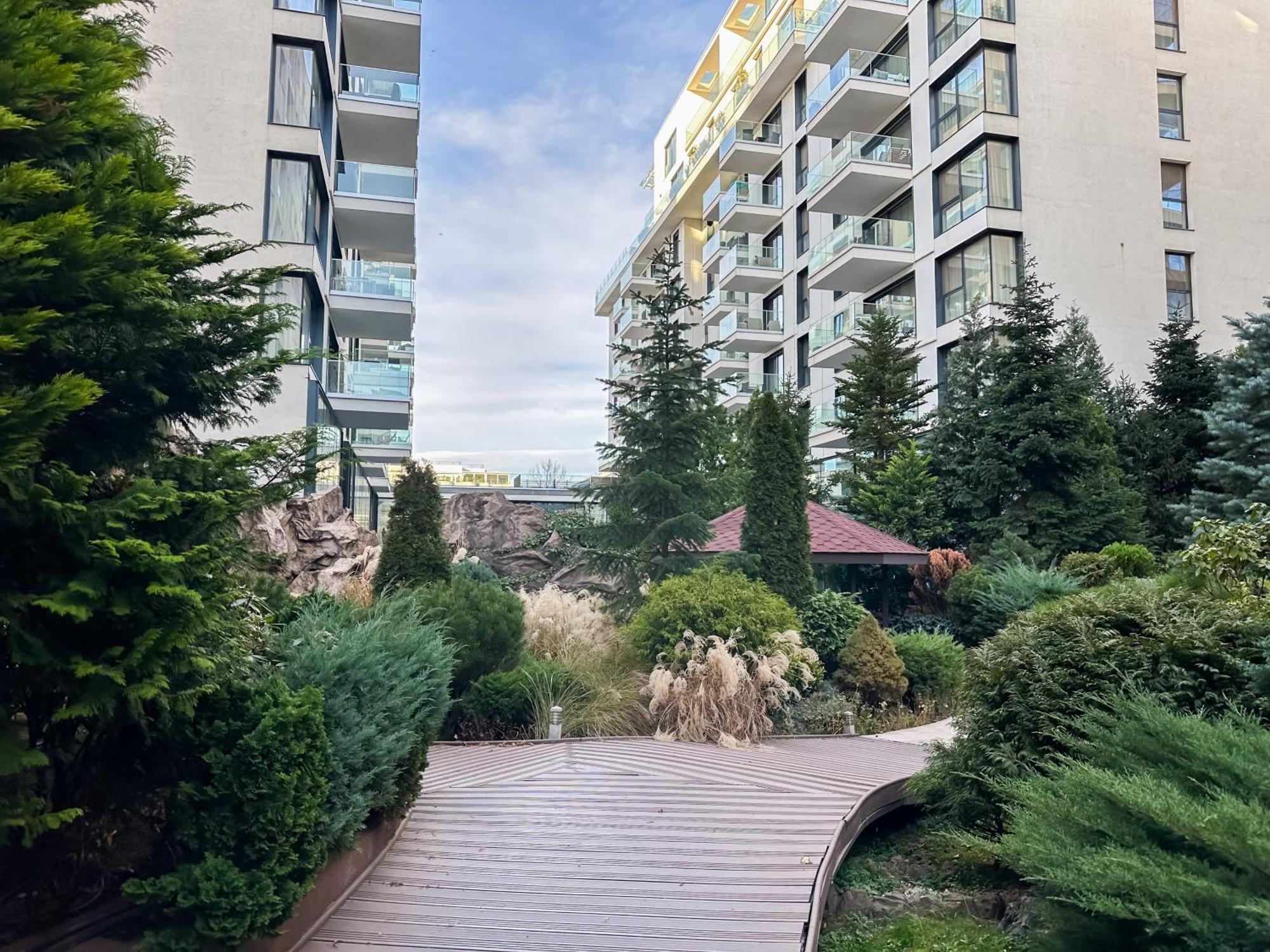 Garden Apartment - Herastrau Park 3Min Walk Bucareste Exterior foto
